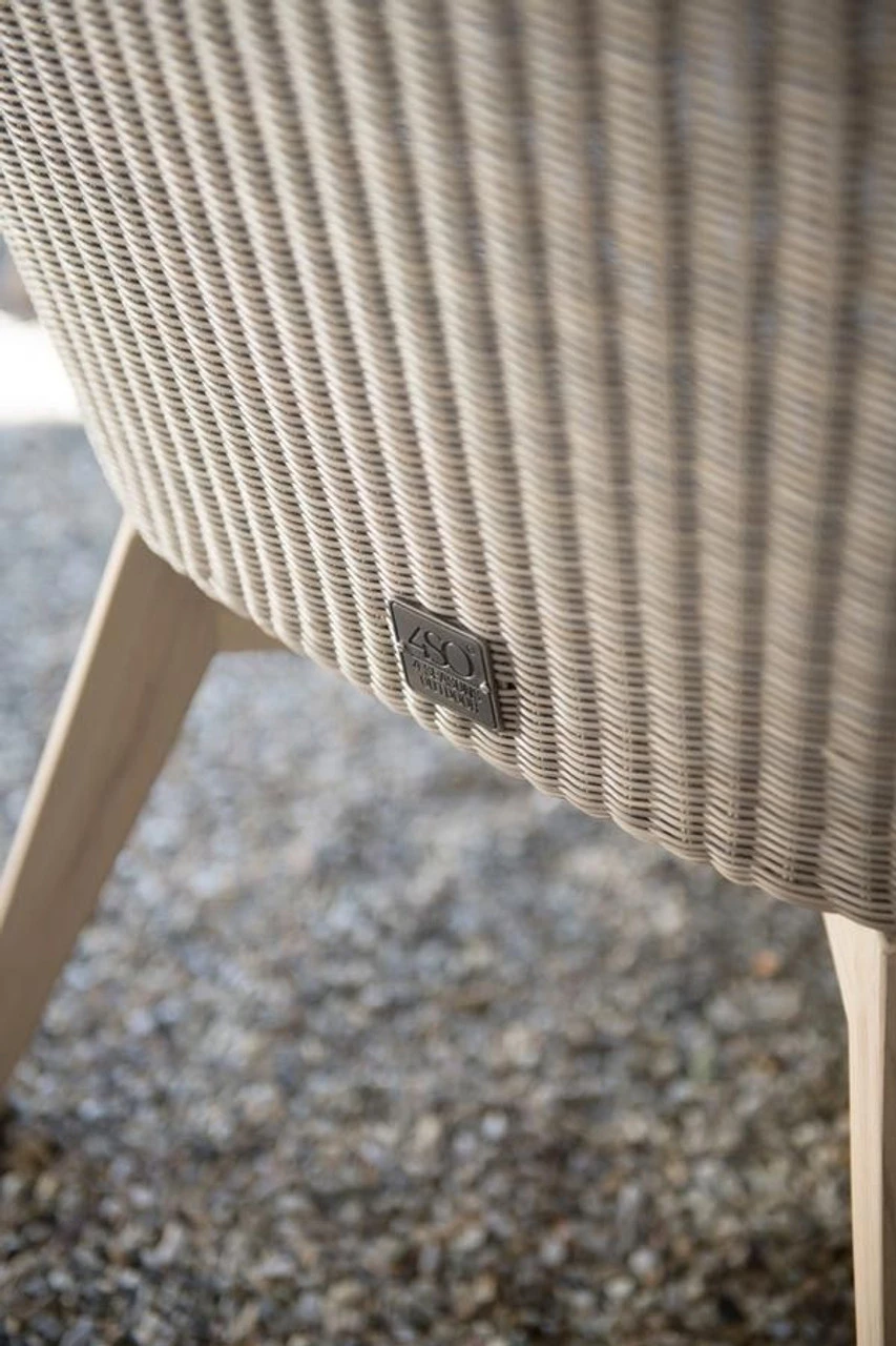 4 Seasons Outdoor - Avila Teak 4 Seater Dining Set With Derby Circular Teak Table 130cm - Image 5