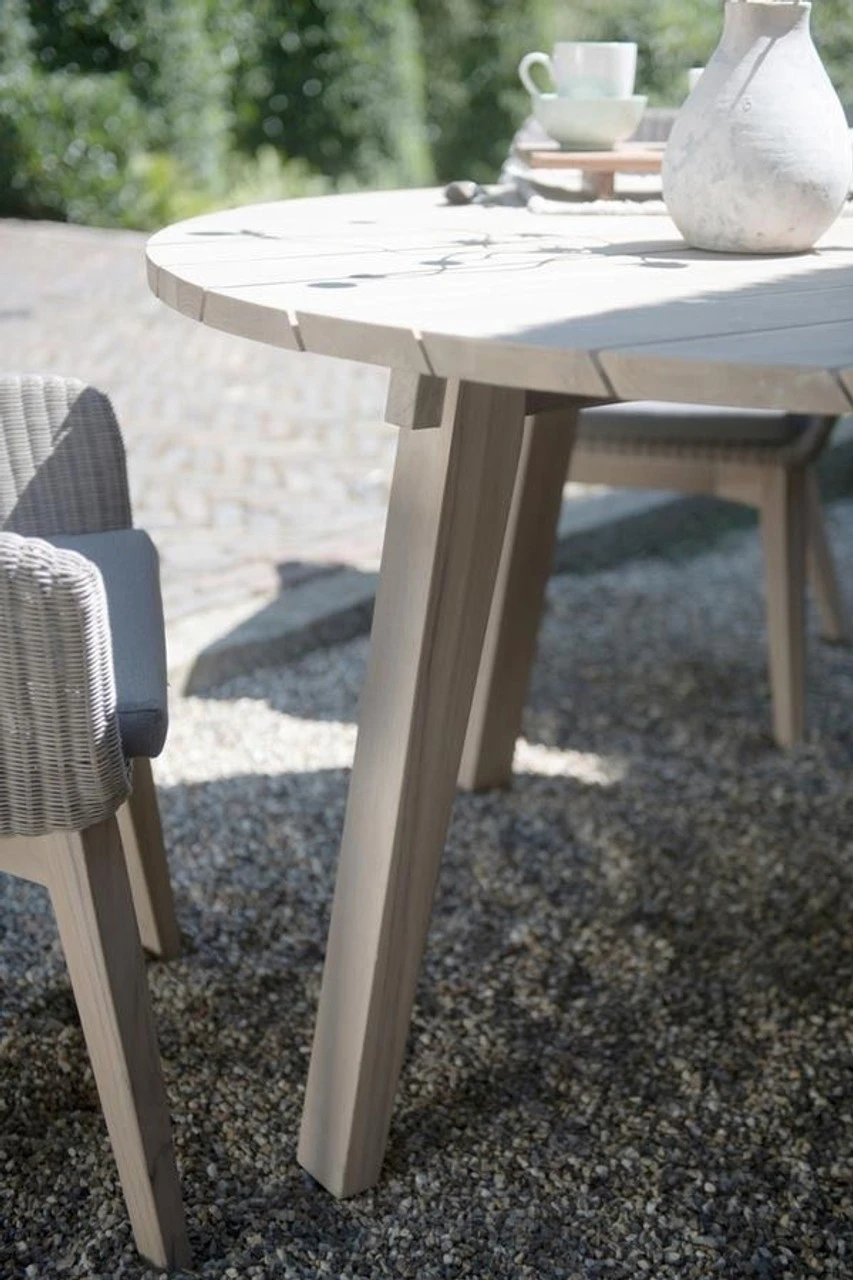 4 Seasons Outdoor - Avila Teak 4 Seater Dining Set With Derby Circular Teak Table 130cm - Image 7