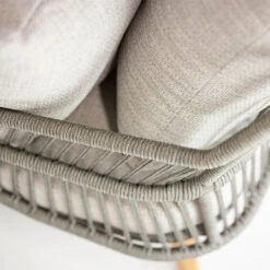 4 Seasons Outdoor - Sempre Daybed With Teak Legs -Living Furnitures Shop Detail 213846 3 83648.1676303475