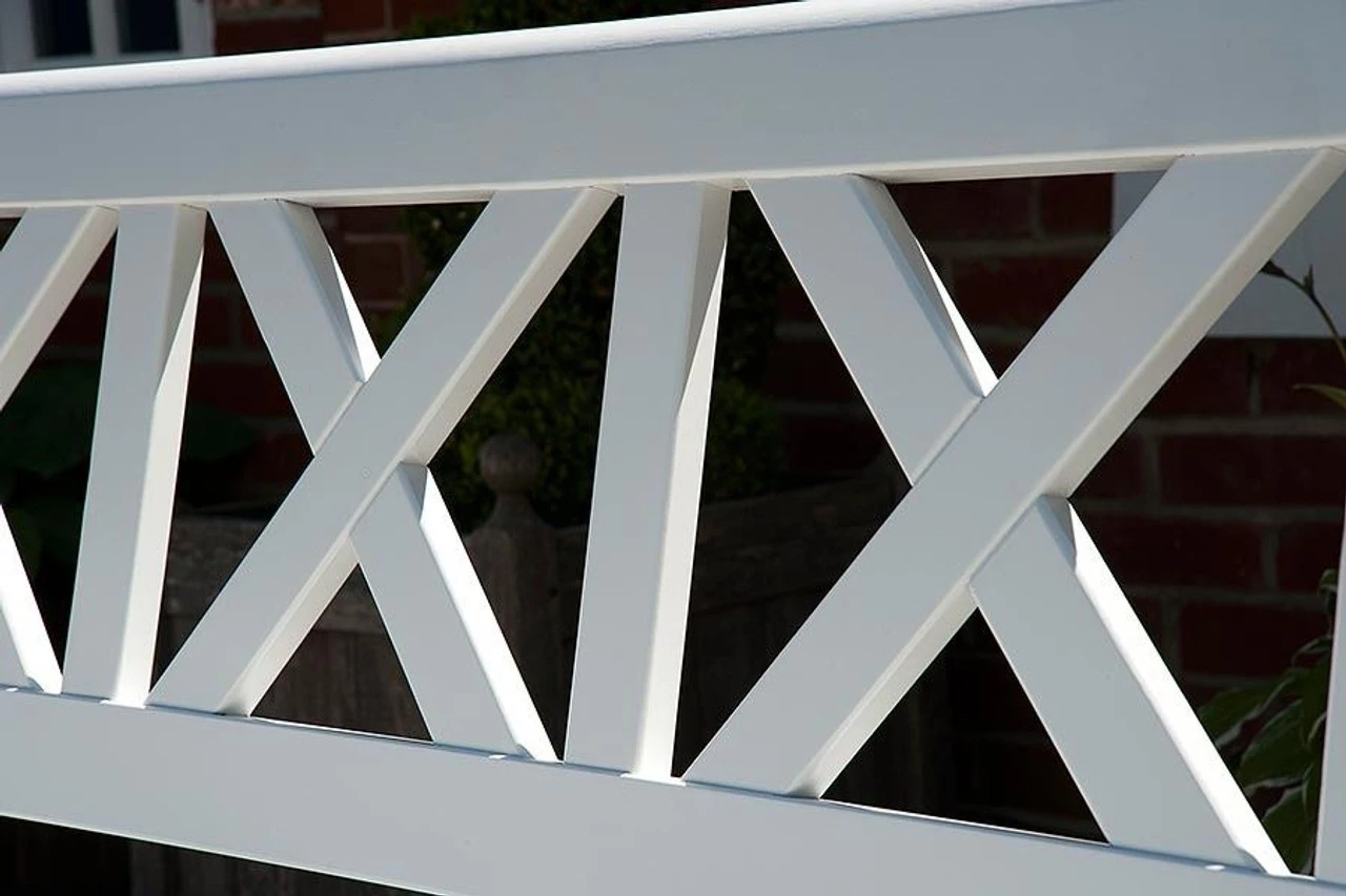 Alexander Rose New England Drachmann Garden Bench 5ft - Image 3