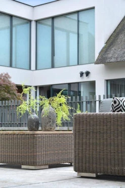 4 Seasons Outdoor - Kingston Coffee Table Teak Top - Pure -Living Furnitures Shop kingston teak detail 600x900 30867.1628331195